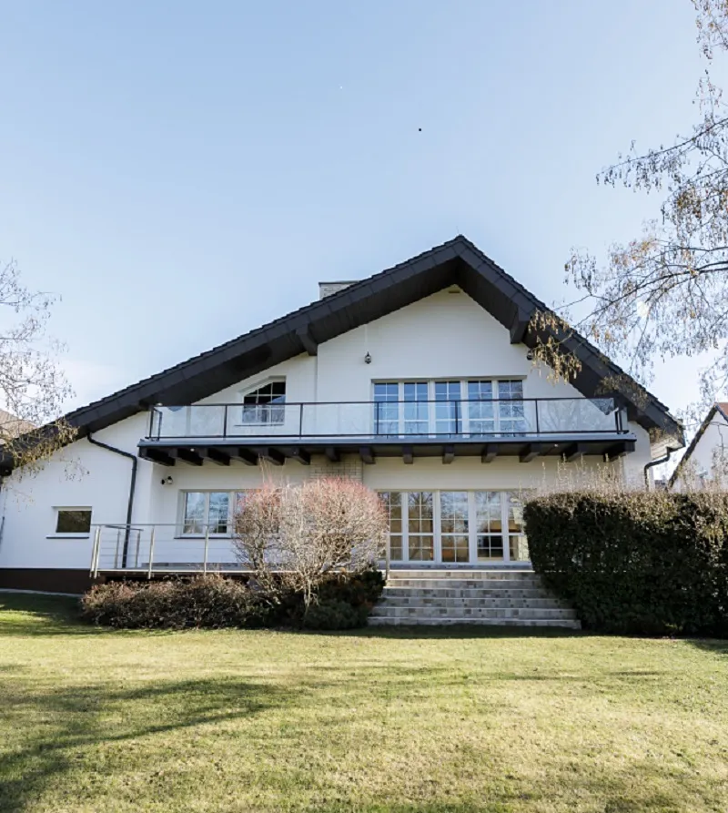 Pronájem rodinného domu 350 m², pozemek 744 m²